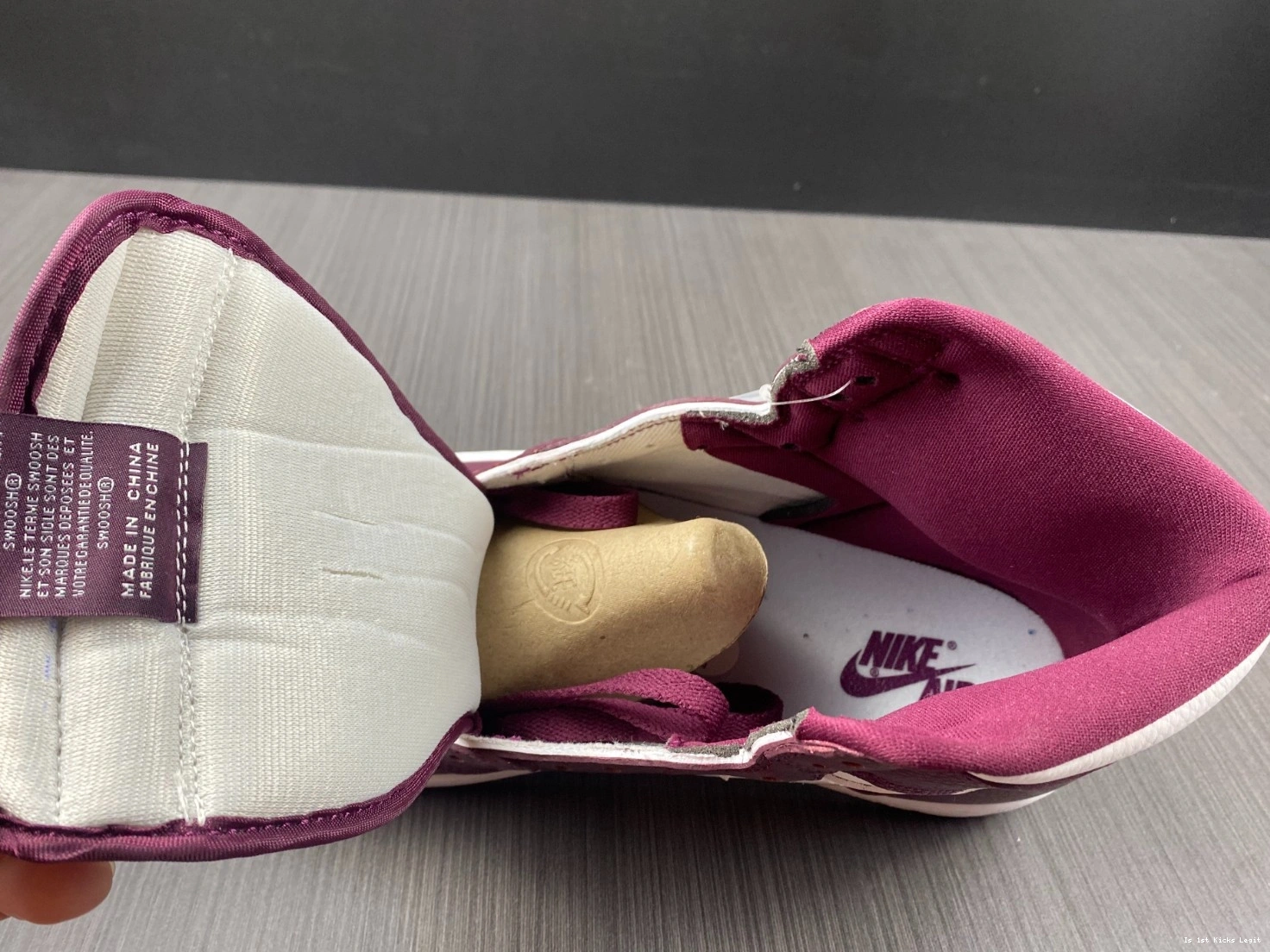  Volt OG Air Jordan 555088-118 1 High Gold 0409